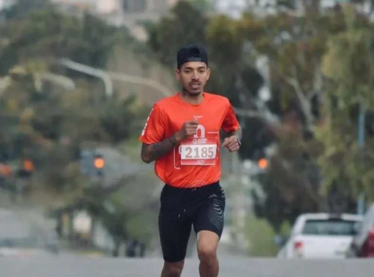 Un atleta comodorense fue diagnosticado con leucemia y pide ayuda para afrontar los costos del tratamiento