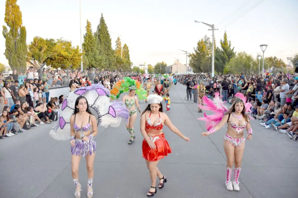 Trelew: Grilla de actividades para la 3° edición del Festival del Carnaval y el Canto