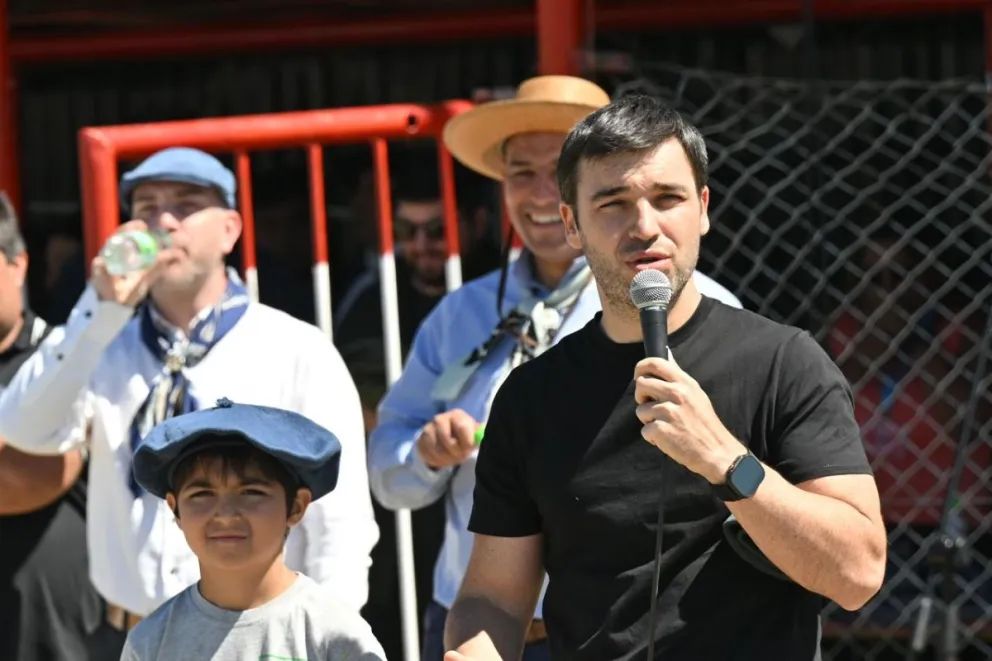 Torres participó del 51° Festival de Doma y Folklore en Sarmiento