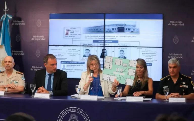 "Pyme del delito": Extorsionaban desde la cárcel luego de atrapar sus víctimas por medio de una aplicación de citas