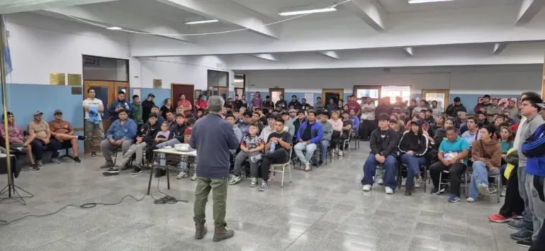 Más de 200 inscriptos para electricidad en la Escuela San José Obrero 1650