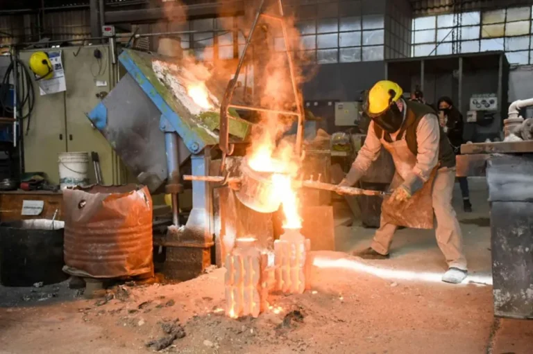 La actividad económica cerró 2025 con crecimiento, según el INDEC