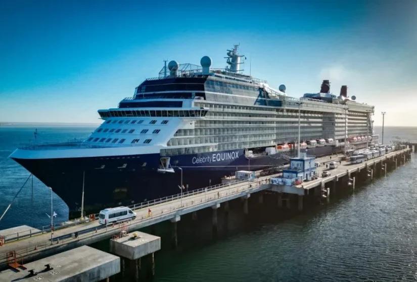 El crucero Celebrity Equinox concretó su sexta recalada de la temporada en Chubut