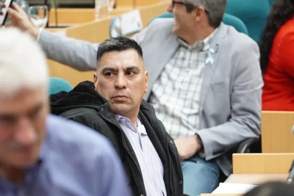 Santa Cruz: el oficialismo confirmó la renuncia del diputado Fernando Españón