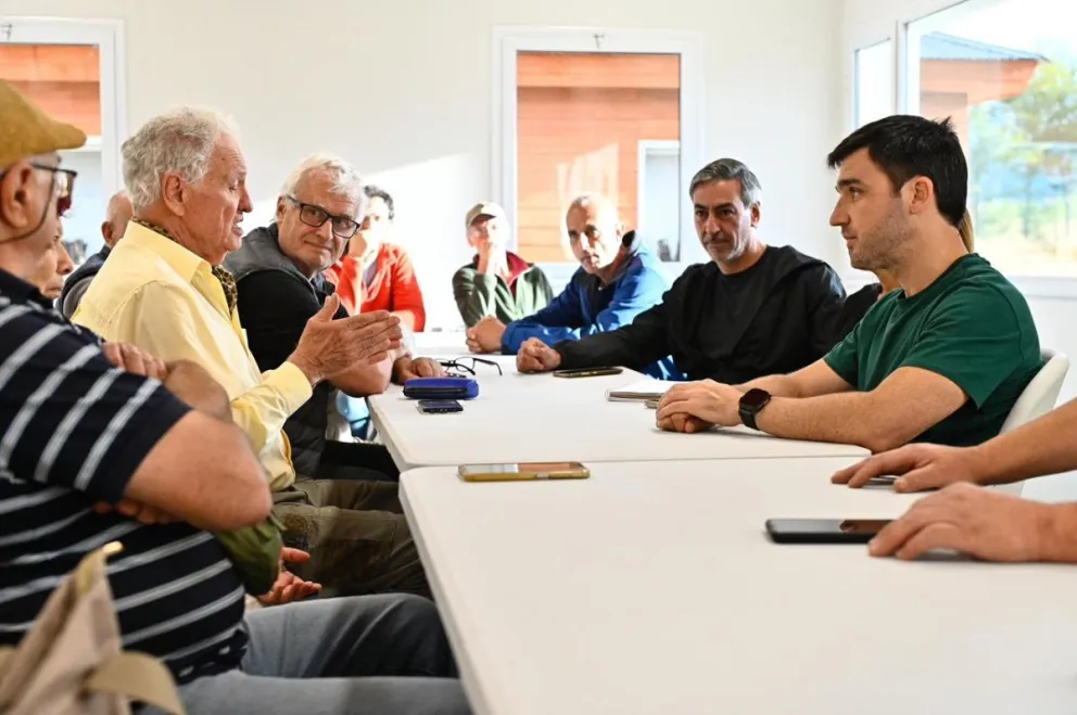 Agua y energía: Chubut refuerza los servicios públicos en la Cordillera con nuevas obras estratégicas