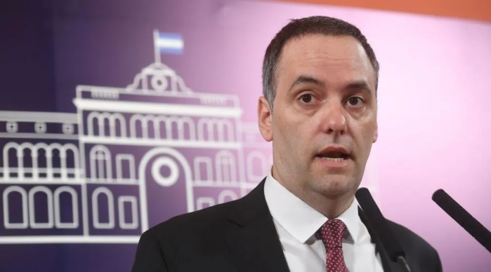 El Gobierno lanzó un sitio web para denunciar "abusos" municipales: cómo reportar cobros irregulares