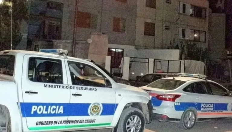 Alarmados vecinos denuncian feroz enfrentamiento a balazos en las Mil Viviendas de Trelew en pleno mediodía