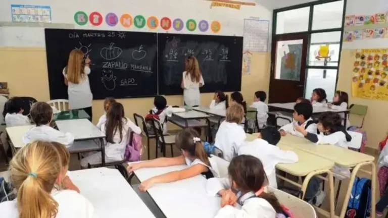 Escuelas privadas de Mendoza limitan el uso de celulares y dispositivos tecnológicos