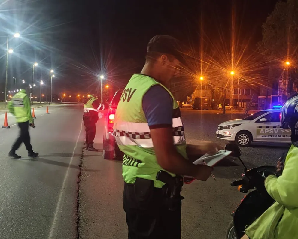 Comodoro: detectan 13 conductores ebrios y labran 50 multas tras masivos controles durante el fin de semana largo
