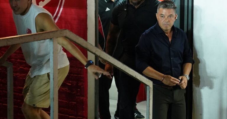 Gallardo siente que los jugadores le responden y no piensa bajarse del barco: el choque de Copa Argentina que puede ser un arma de doble filo