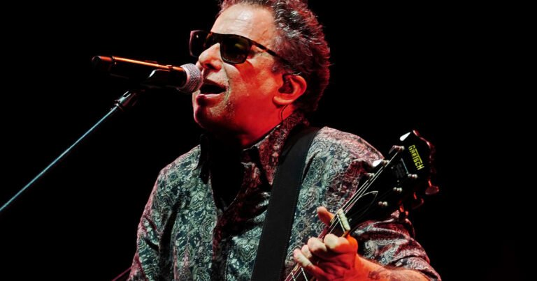 ¡Bombazo! Andrés Calamaro vuelve a tocar en Buenos Aires con un repertorio exclusivo de grandes éxitos