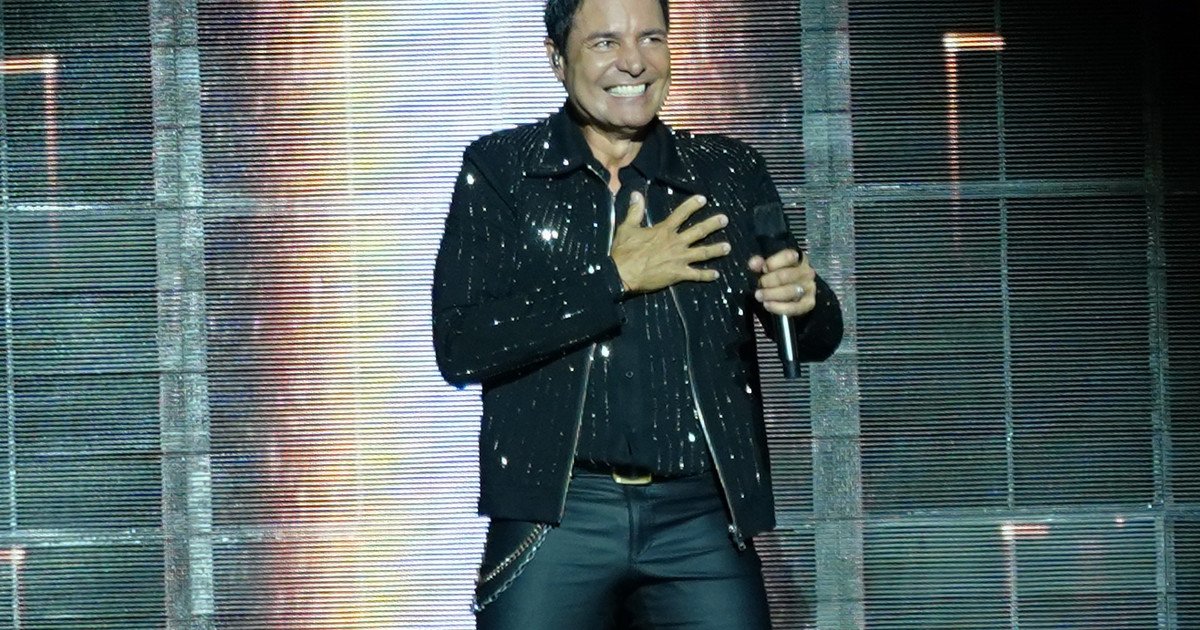 Chayanne renovó los votos con sus fans argentinas, en un show cargado de piropos, insinuaciones y baile: "Miren lo que me hacen decir"