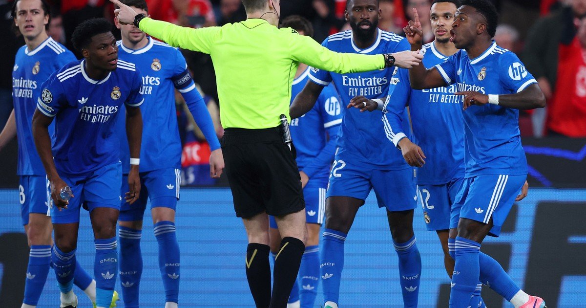 El posteo de Vinicius tras acusar por racismo al argentino Prestianni y el apoyo de la Confederación Brasileña: "Estamos con vos"