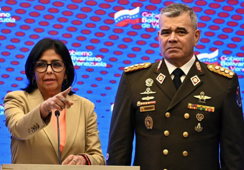 Entre destituciones y cambios en Venezuela: ¿un chavismo reconfigurado por Delcy Rodríguez?