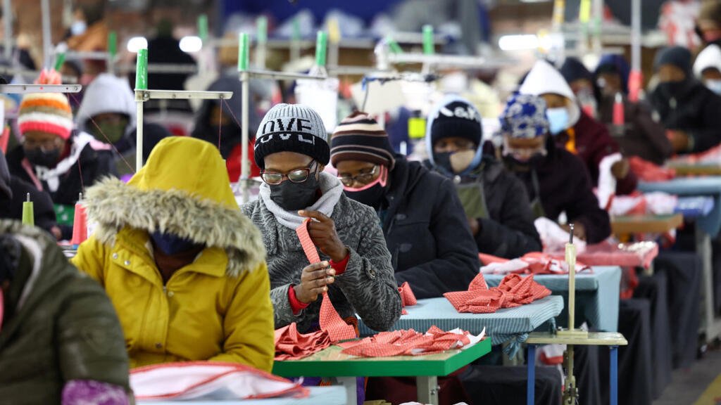 La Unión Europea prohíbe destruir textiles antes de venderlos