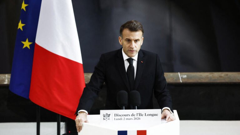 Macron ordena el "aumento del número de cabezas nucleares" del arsenal francés