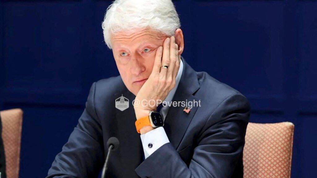 ¿Convencieron los Clinton en sus declaraciones sobre el caso Epstein?