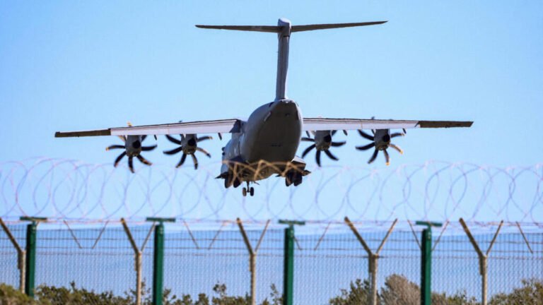 Drone que golpeó base británica en Chipre no provenía de Irán, según Londres: ¿desde dónde fue lanzado?