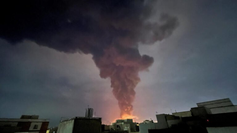 Una semana de los ataques de Trump y Netanyahu: caos en Irán, Líbano, el Golfo e incluso la UE