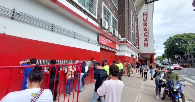 Huracán se plantó y anunció a través de un comunicado que "no es una opción" jugar sin público ante River