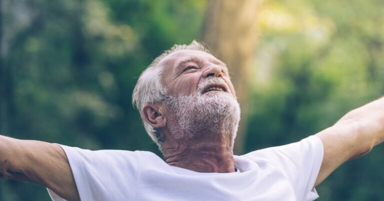 ¿Es posible estar mejor a los 65 que a los 20? El poderoso factor con impacto a nivel físico y psíquico