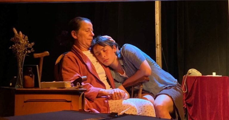 “La salud de los enfermos”: el cuento de Julio Cortázar que lleva al teatro las mentiras de familia