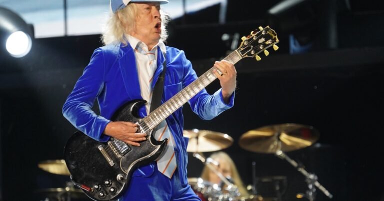 AC/DC hizo vibrar River con un show cargado de emoción, clásicos y un apasionado ida y vuelta con el público