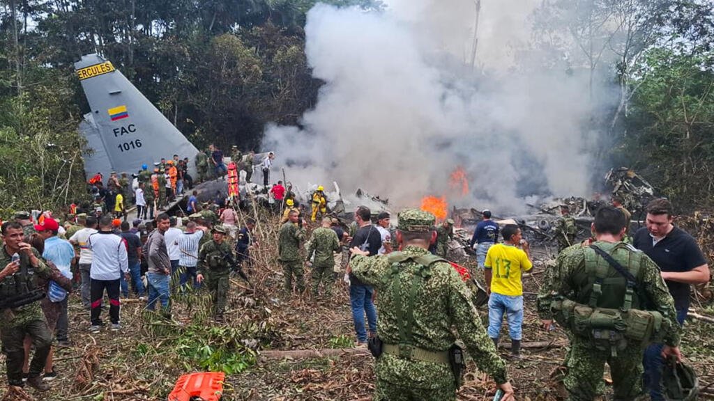 Sube a 66 cifra de muertos tras accidente de avión militar en Colombia: esto es lo que sabemos
