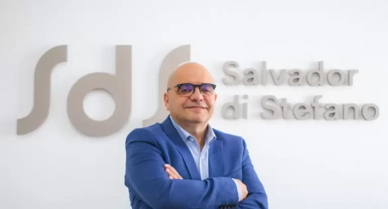 "La gente tiene que seguir vendiendo los dólares y los empresarios se enojan porque les duele el bolsillo"