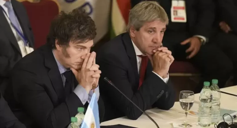 El principal activo del Gobierno pierde brillo: examen para Milei y Caputo