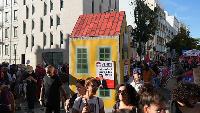Casa para vivir, manifestantes salen a la calle por el derecho a la vivienda