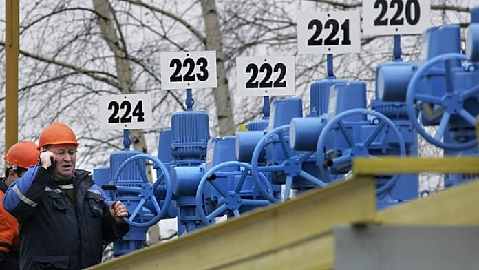 Hungría dice haber enviado una misión para comprobar el estado del oleoducto Druzhba