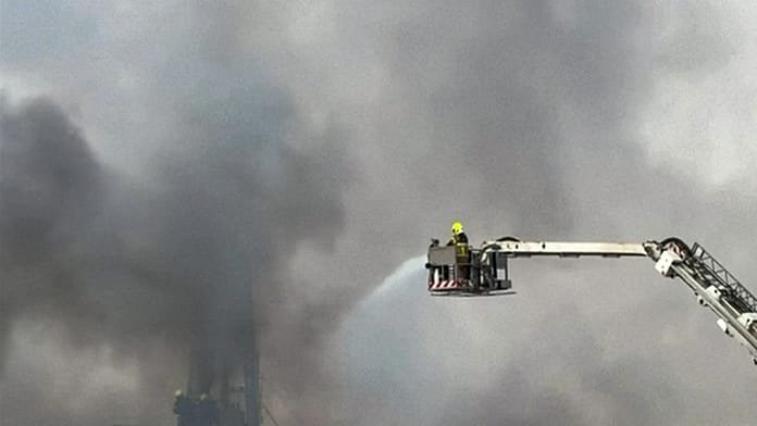 Un incidente con un dron provoca un incendio cerca del aeropuerto internacional de Dubái