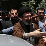 "Mojtaba Jamenei no puede sustituir a su padre, ya que el CGRI tiene todas las cartas en la mano"