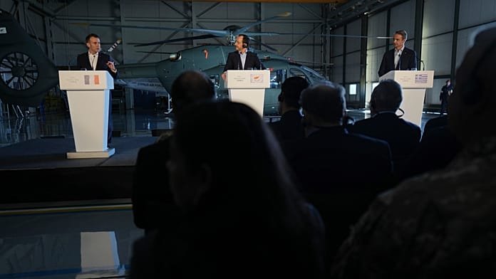 "Cuando se ataca a Chipre, se ataca a Europa": Macron cierra filas y anuncia el envío de más buques