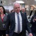 Los senadores demócratas tratan de frenar una posible invasión en Cuba