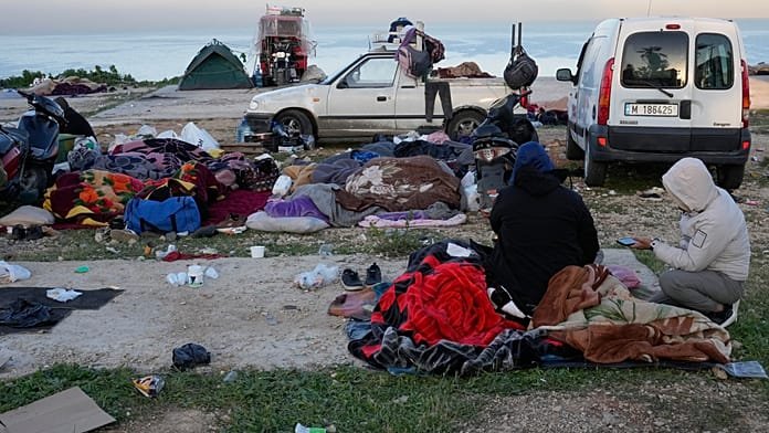 Nuevos bombardeos israelíes sacuden suburbio de Beirut mientras civiles huyen ante posible escalada