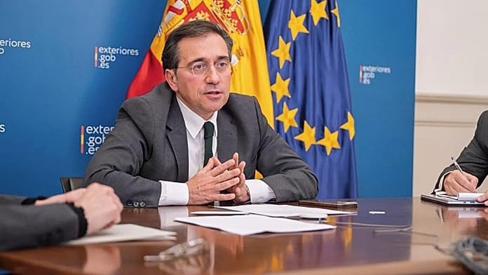 España niega haber autorizado el uso de las bases de EE.UU. en Rota y Morón para atacar Irán