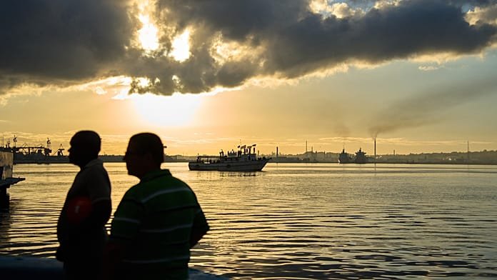 Cuba hace "todo lo posible" por localizar 2 embarcaciones de la flotilla humanitaria desaparecidas