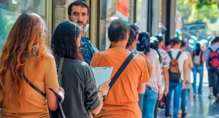 El problema de los tiempos: la economía crece, pero la desocupación también