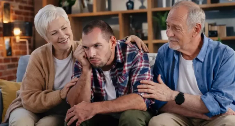 Independizarse en Argentina: el dato que explica por qué millones de jóvenes siguen viviendo con sus padres