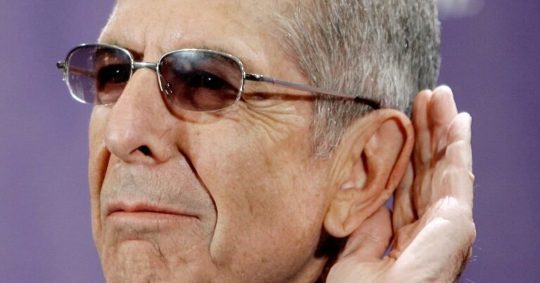 “Y querés viajar con ella…”: la historia de “Suzanne”, el poema de Leonard Cohen que cantó Serrat