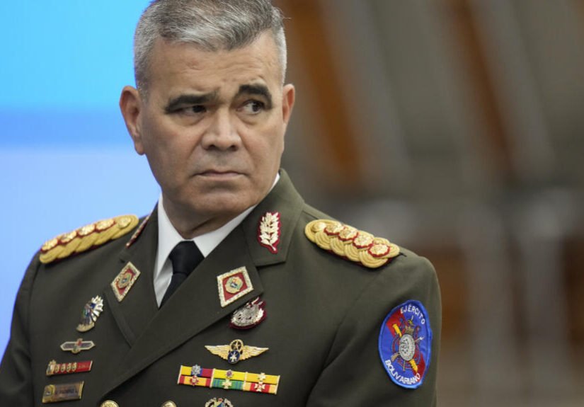 Delcy Rodríguez saca a Padrino: ¿ajuste interno para blindar al chavismo?