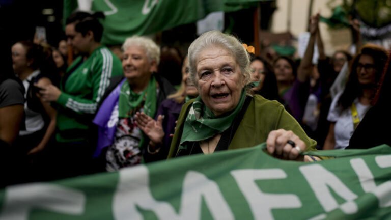 Derechos de las mujeres en Argentina: avances, retrocesos y lucha por igualdad (4/9)