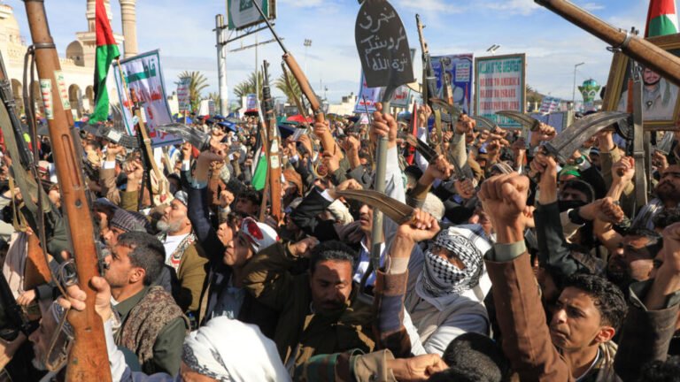 Los hutíes se activan en la guerra: ¿será la tormenta perfecta para el candado al comercio global?
