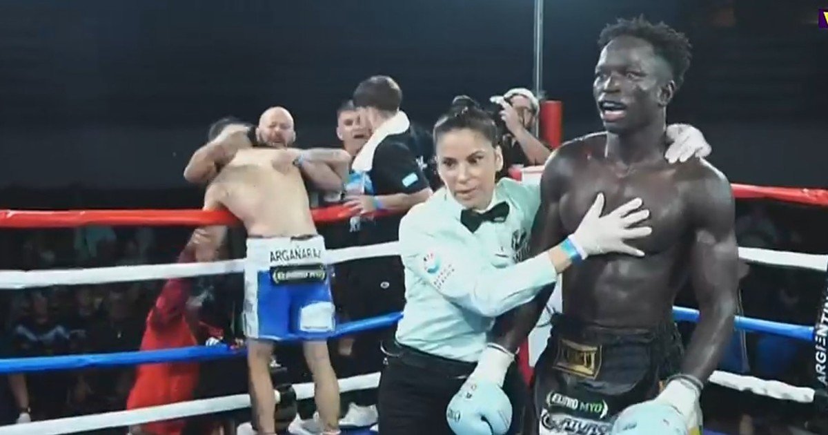 Lucas Argañaraz le sacó el invicto a Touba Niang en una pelea a lo Rocky que lo tuvo todo: nocáut, escándalo y propuesta de casamiento