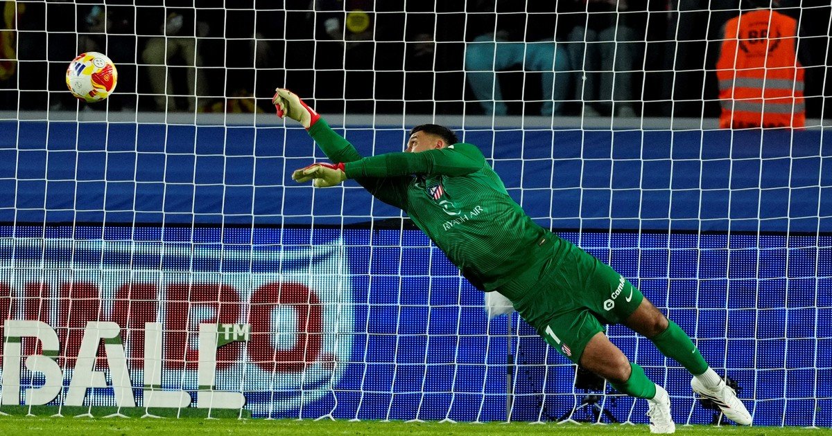 La noche que Musso pidió a gritos un lugar en el Mundial: su actuación consagratoria para meter al Atlético en la final de la Copa del Rey