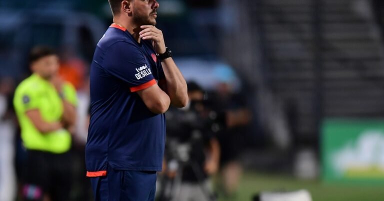 San Lorenzo: Damián Ayude fue despedido después de la dura derrota ante Defensa y Justicia