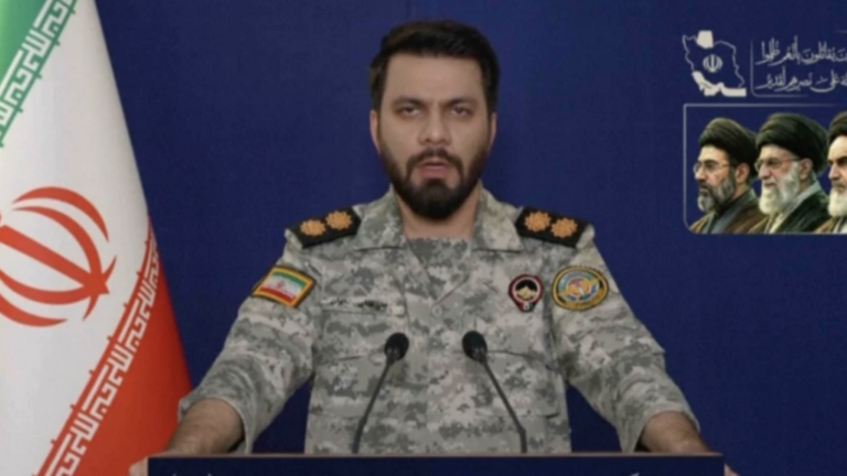 “No llamen a su derrota un acuerdo”: Irán niega diálogo con EE. UU. y advierte que vigila envío de tropas a Medio Oriente