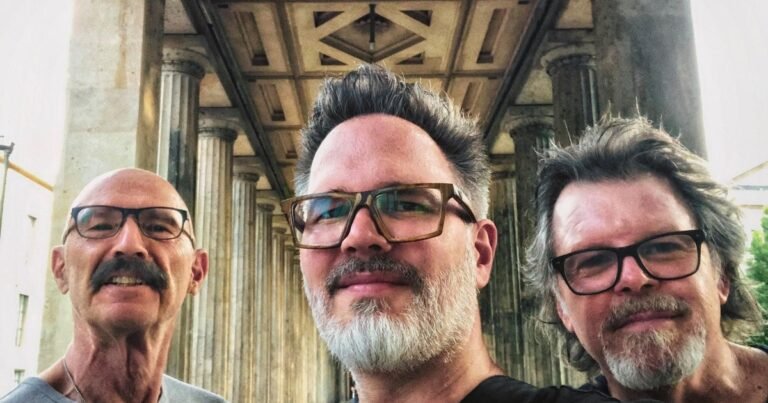 Llega Stick Men a la Argentina: músicos únicos con instrumentos únicos y un legado que va de Lennon, Lou Reed y Bowie a King Crimson